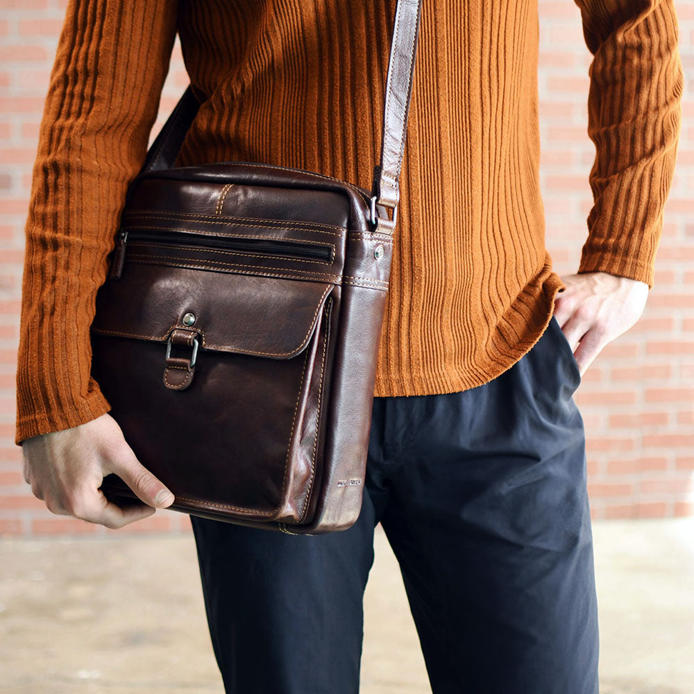 Voyager Large Crossbody Bag