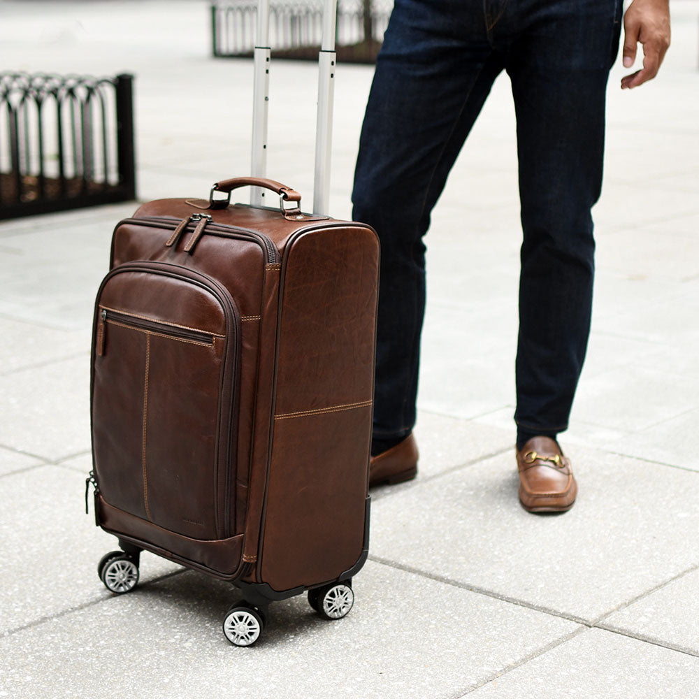 Voyager 22" Wheeled Carry-on Bag